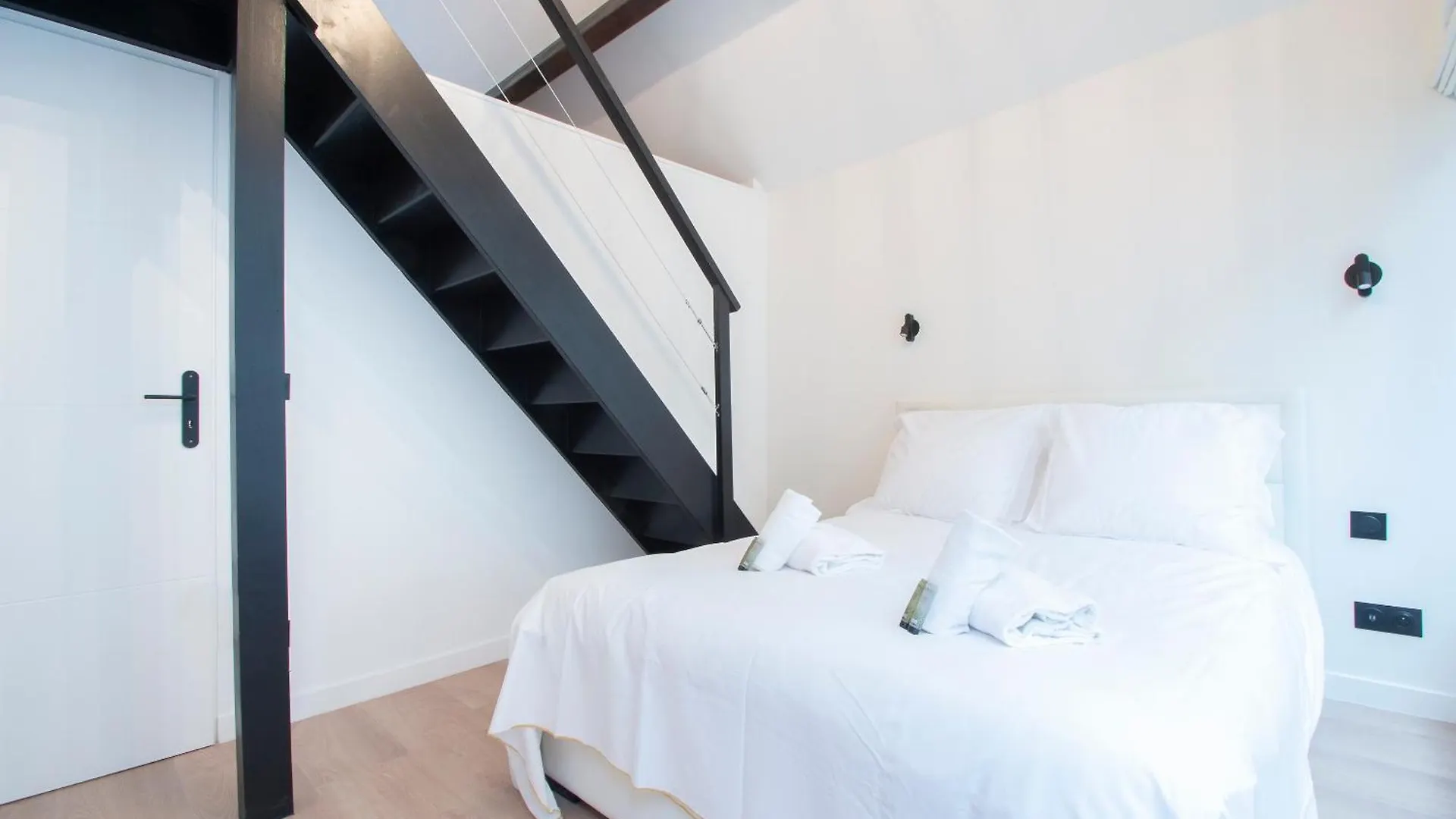 Villa In Paris - Eiffel Tower Area 0*,